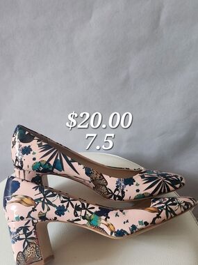 Women's Pink Floral Block Heel Pumps